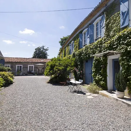 Centre De Bien-etre Et Ses D'hote Bed and breakfast Villeneuve-de-Rivière